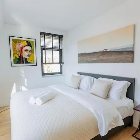 Brand New Bright & Luxurious In Amsterdam! וילה *