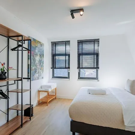 Вилла Brand New Bright & Luxurious In Amsterdam! Амстердам