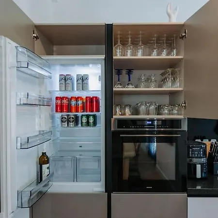 Brand New Bright & Luxurious In Amsterdam!