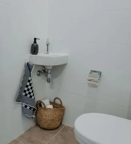 Brand New Bright & Luxurious In Amsterdam!