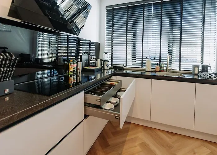 Brand New Bright & Luxurious In Amsterdam! Villa