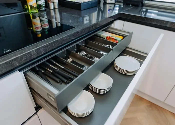 Brand New Bright & Luxurious In Amsterdam!