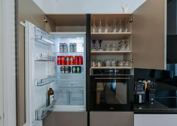 Brand New Bright & Luxurious In Amsterdam!