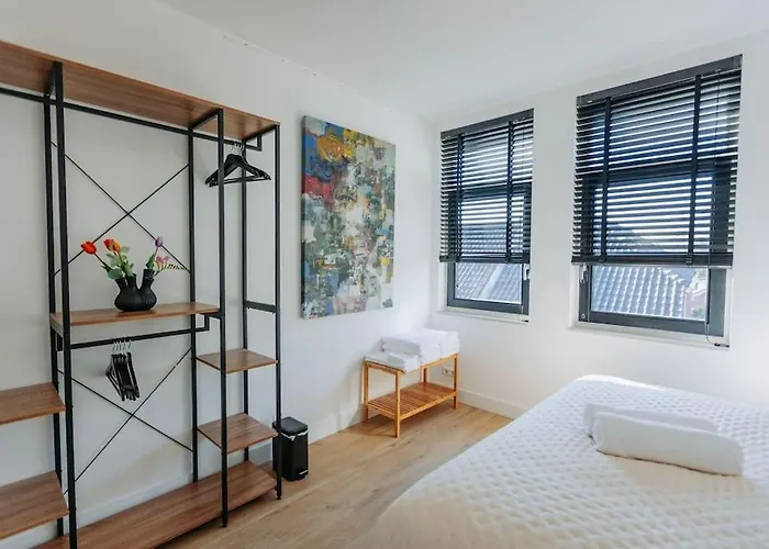 Brand New Bright & Luxurious In Amsterdam! *