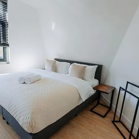 Villa Brand New Bright & Luxurious In Amsterdam! Amszterdam