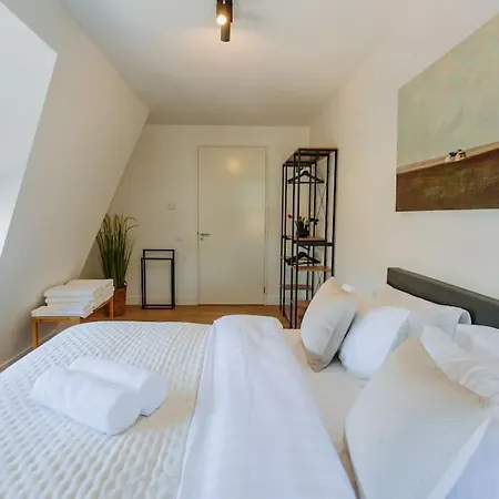 Brand New Bright & Luxurious In Amsterdam! * Amszterdam