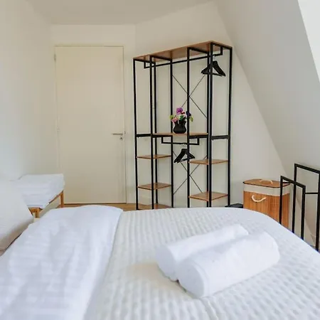 Brand New Bright & Luxurious In Amsterdam!