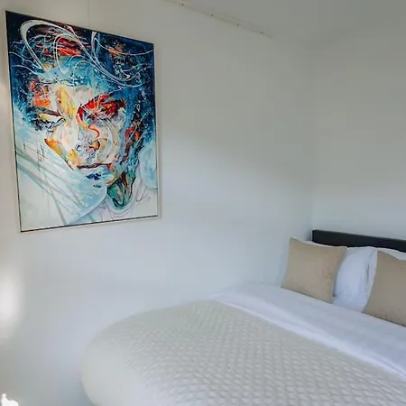 Brand New Bright & Luxurious In Amsterdam! * Amszterdam